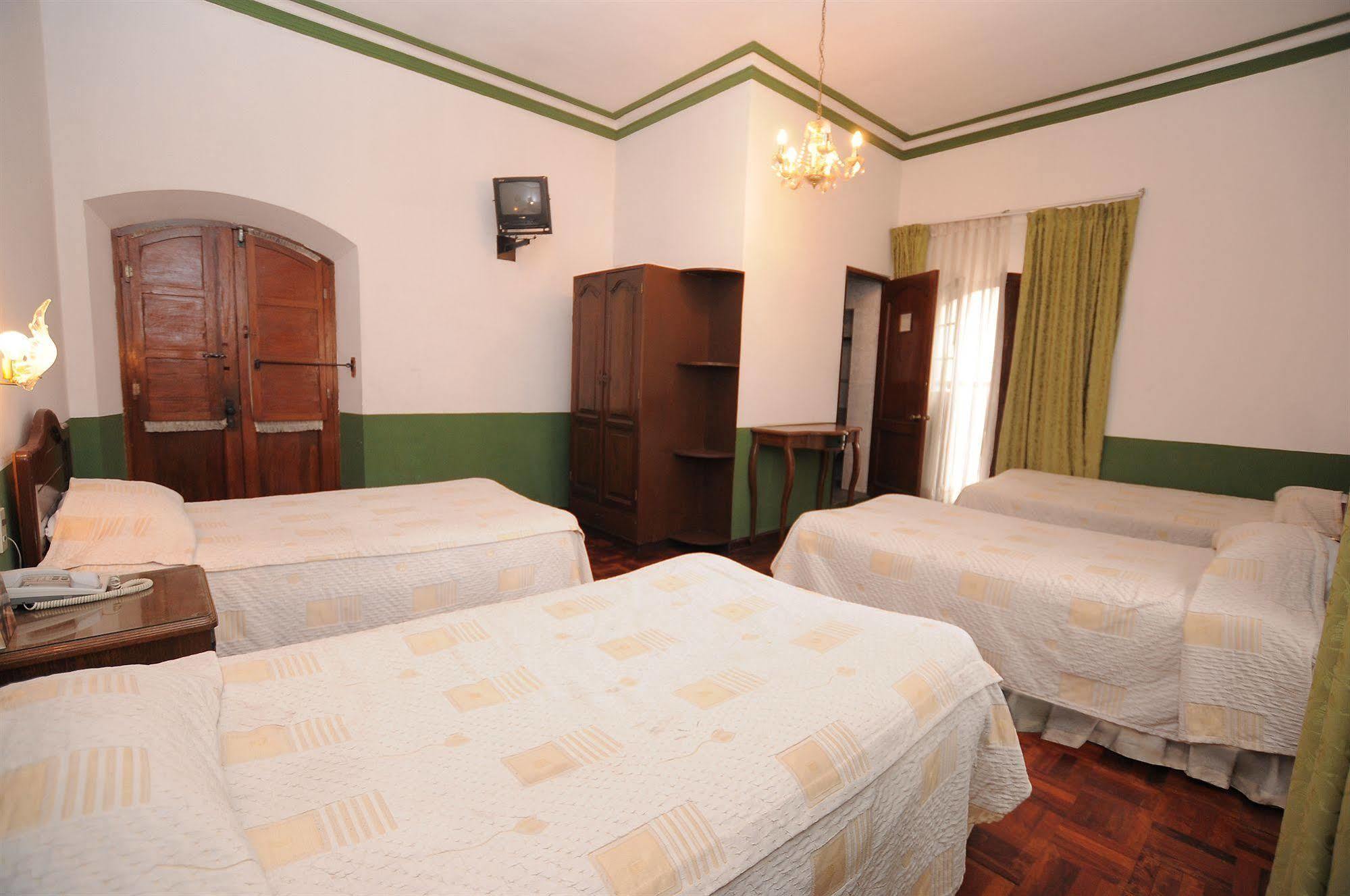 Hostal Recoleta Sur Sucre Exterior photo